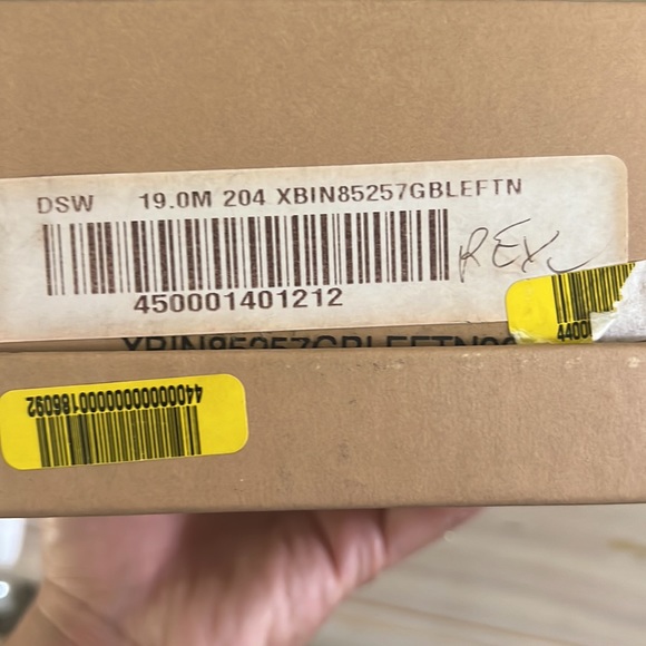 Toddler Girls' Embellished Swarovski Crystal Low-Top Sneakers - Picture 11 of 11